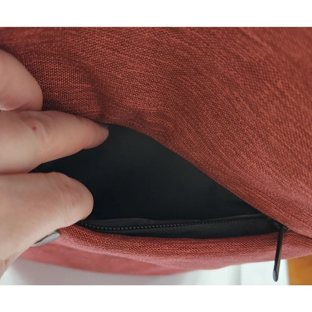 Fitkicks Latitude Active Lifestyle‎ Sling Bag Backpack Red